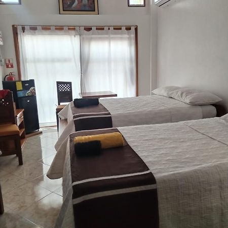 Alojamiento Villa Mar Puerto Ayora  Bagian luar foto